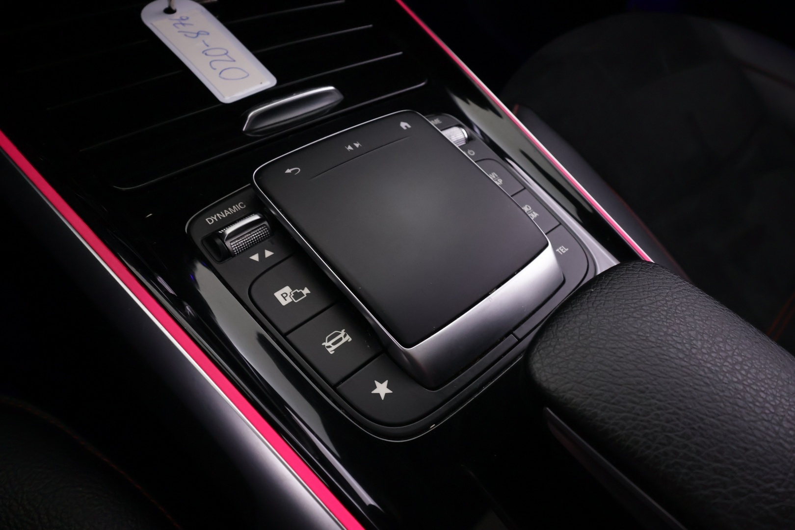 MERCEDES-BENZ EQB 2022