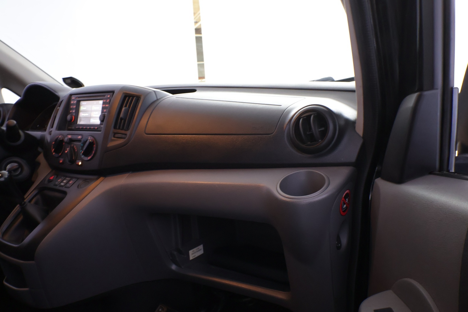 NISSAN NV200 2014