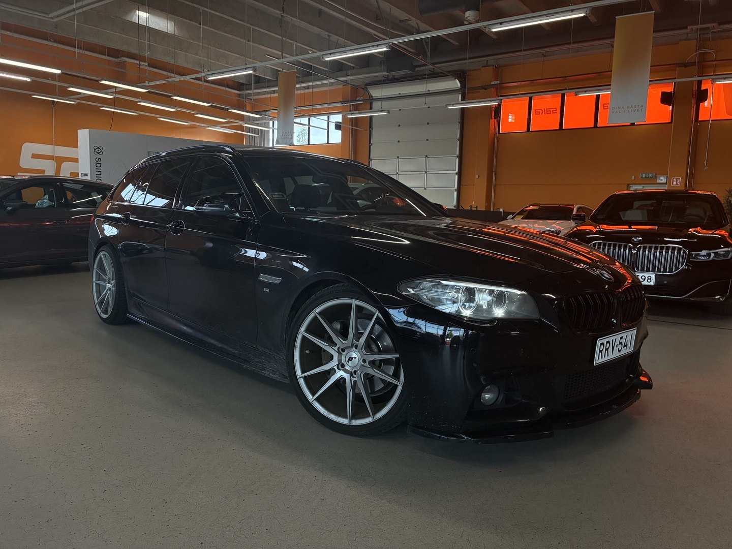 BMW 530 2014