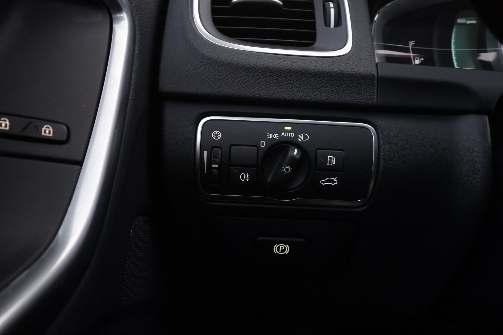 VOLVO V60 Cross Country 2016