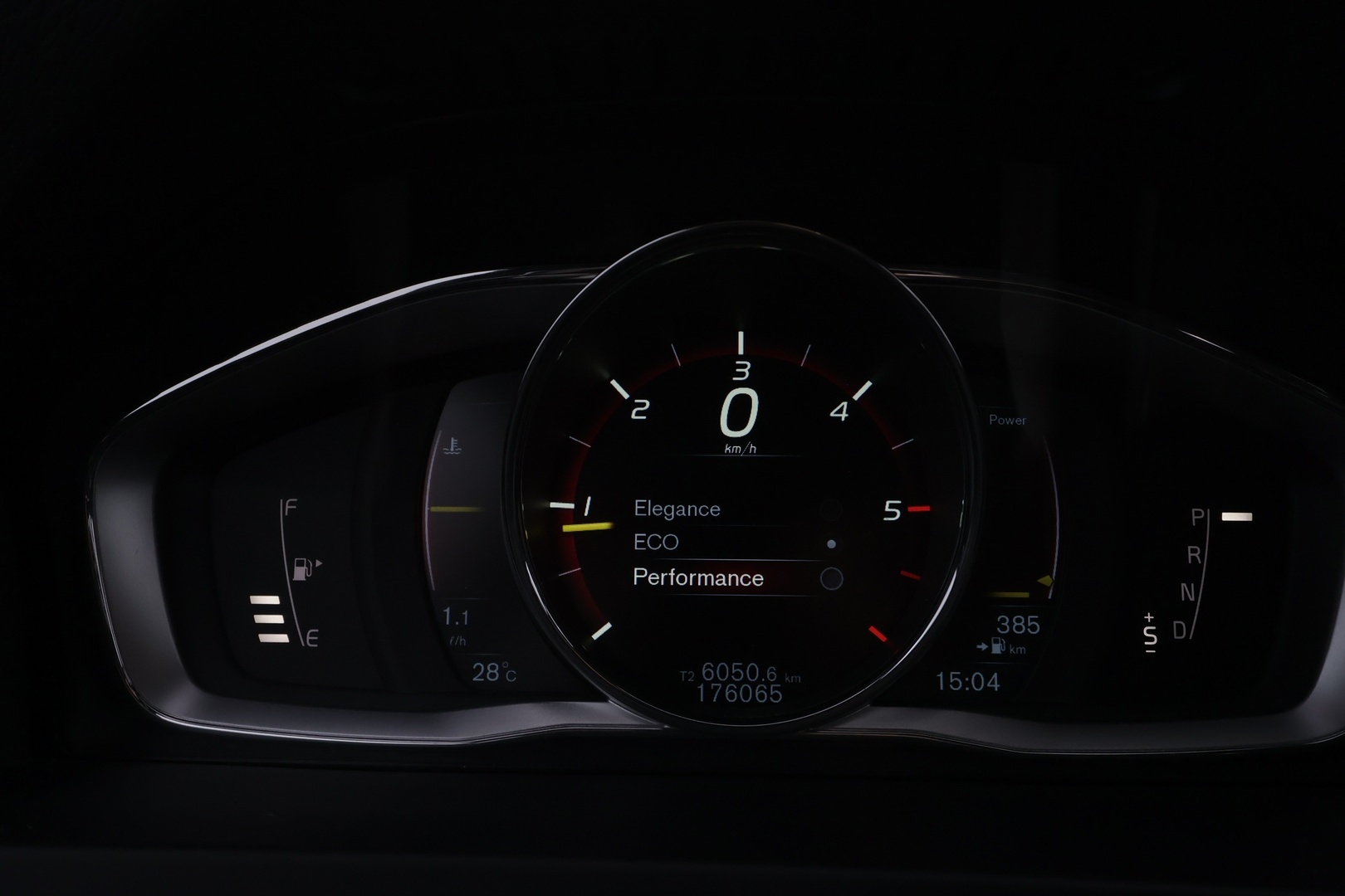 VOLVO V60 Cross Country 2016