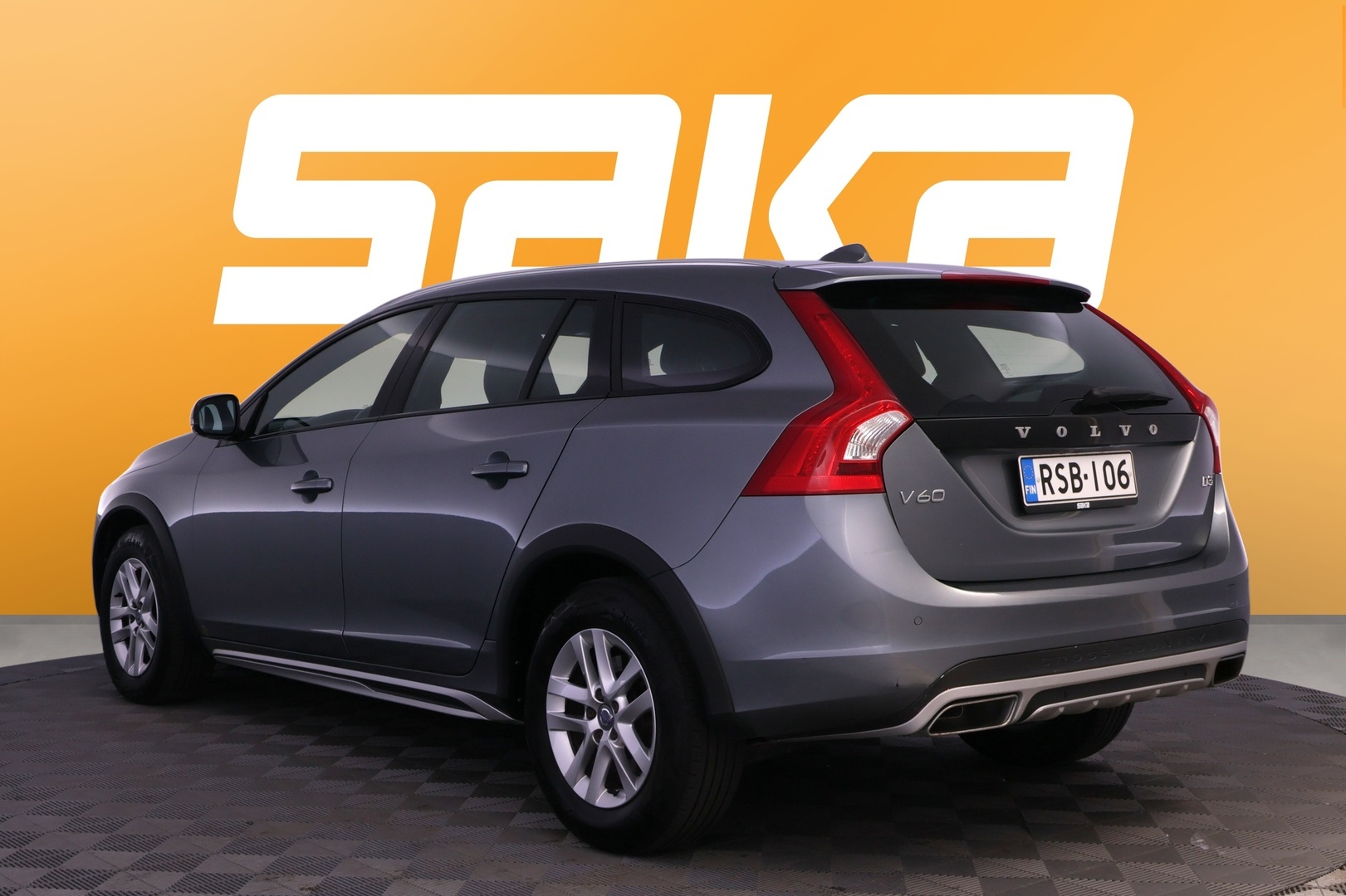 VOLVO V60 Cross Country 2016
