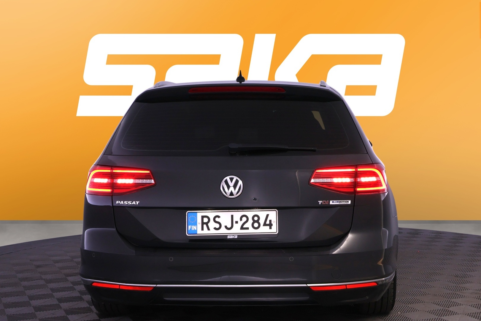 VOLKSWAGEN Passat 2016