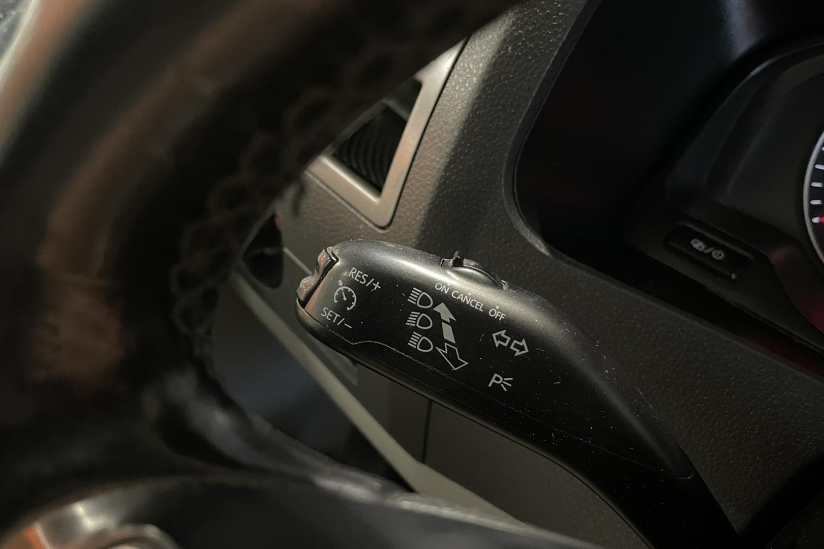 VOLKSWAGEN Transporter 2015