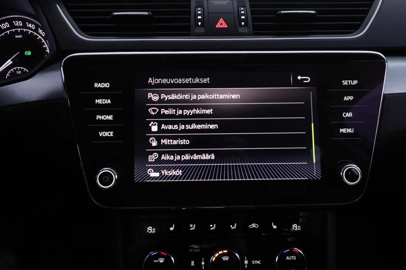 SKODA Superb 2019