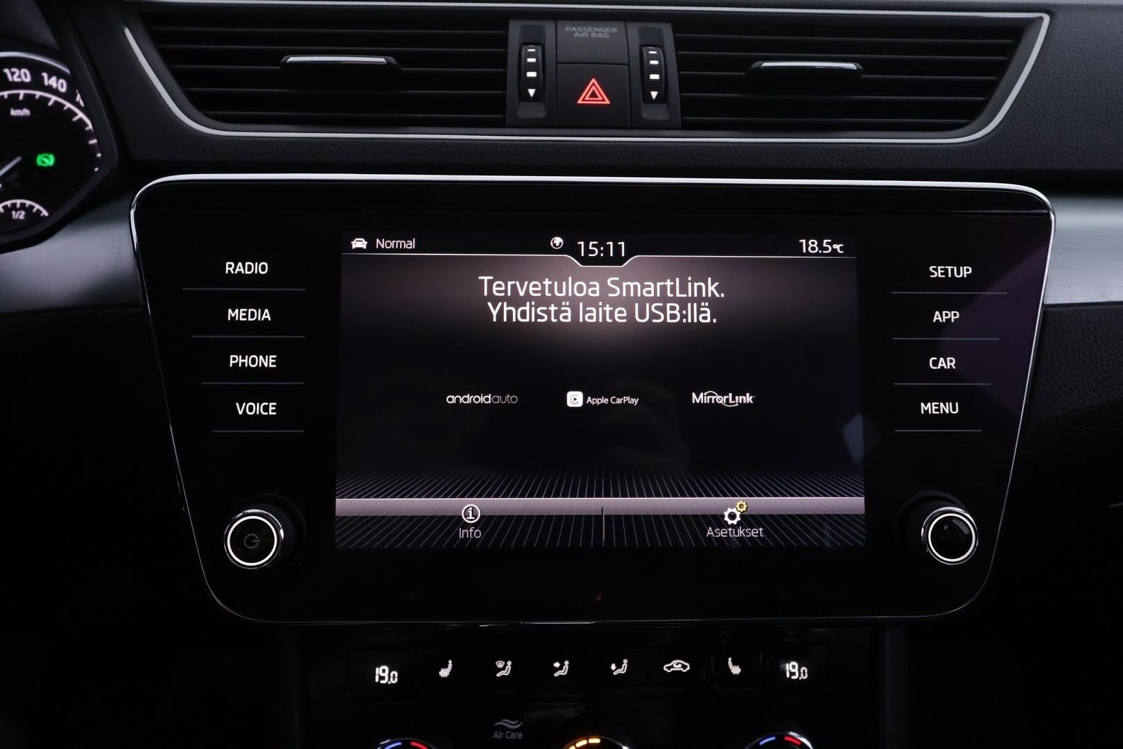 SKODA Superb 2019