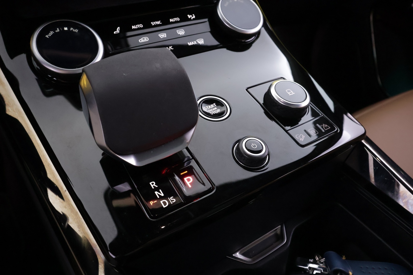 LAND ROVER Range Rover Sport 2023