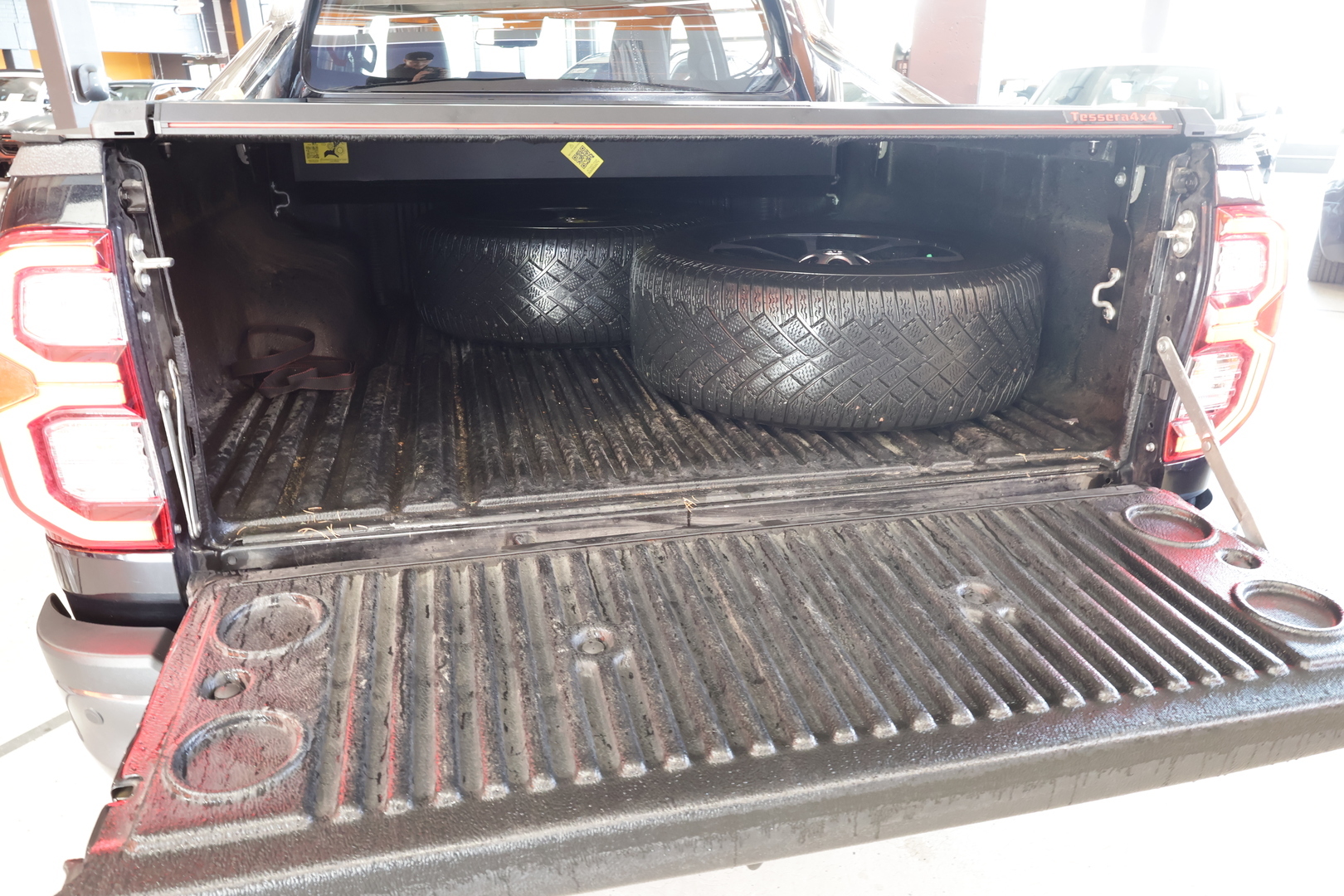 TOYOTA Hilux 2024