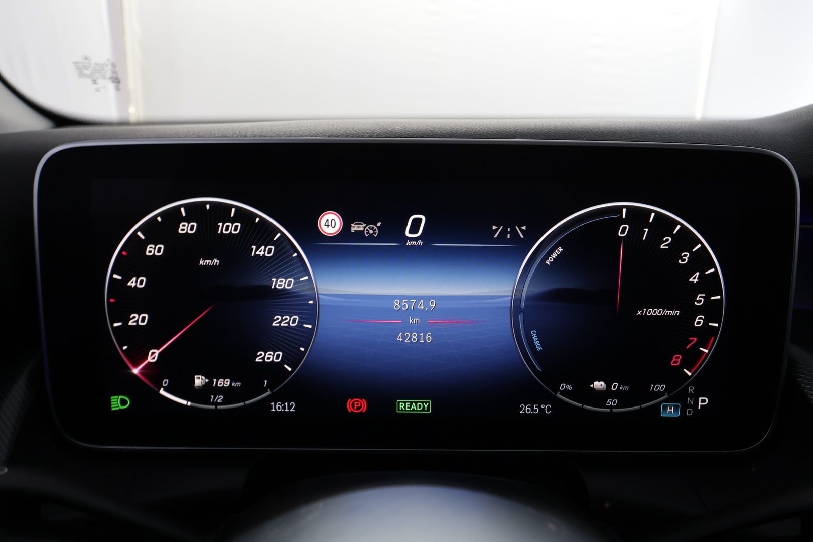 MERCEDES-BENZ GLC 2023