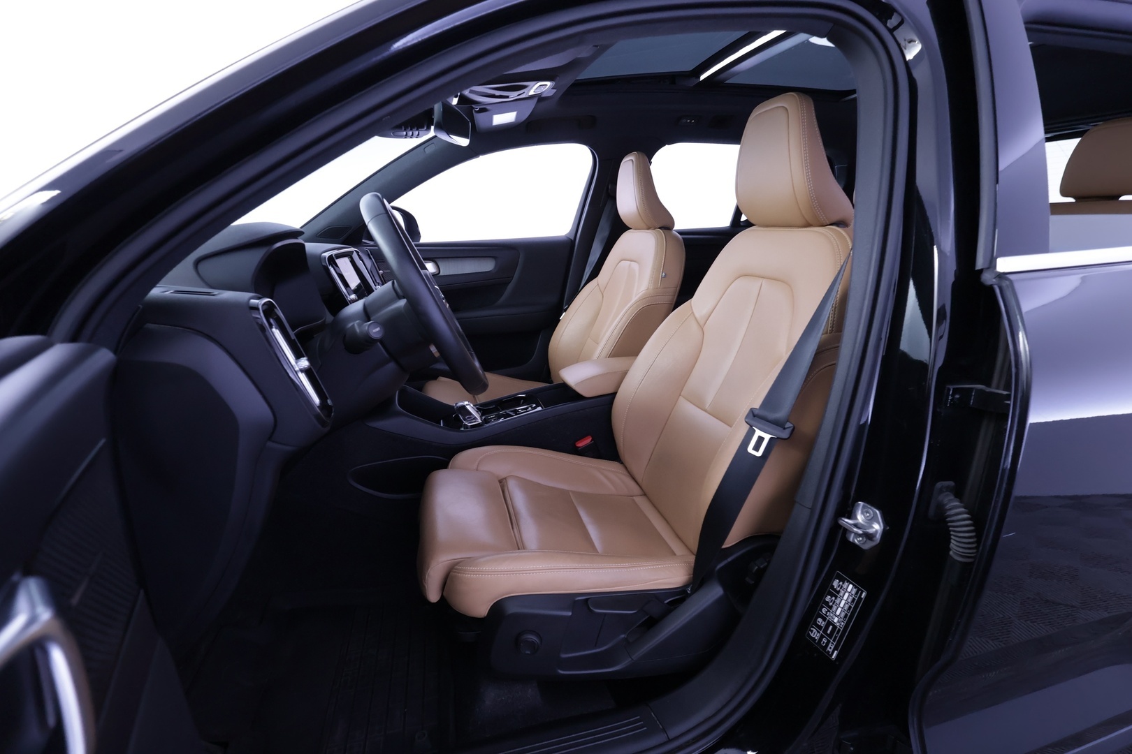 VOLVO XC40 2021