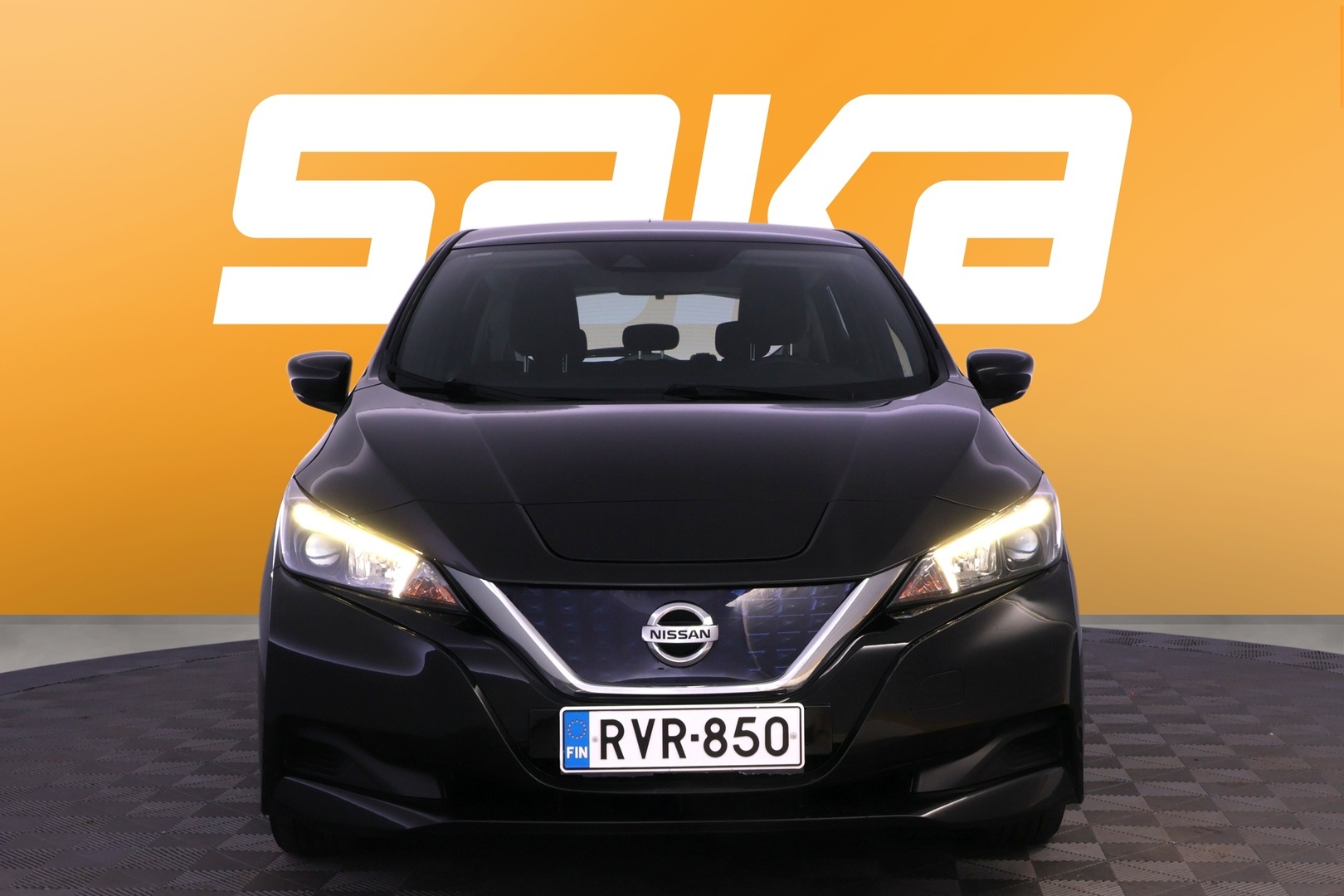 NISSAN LEAF 2022