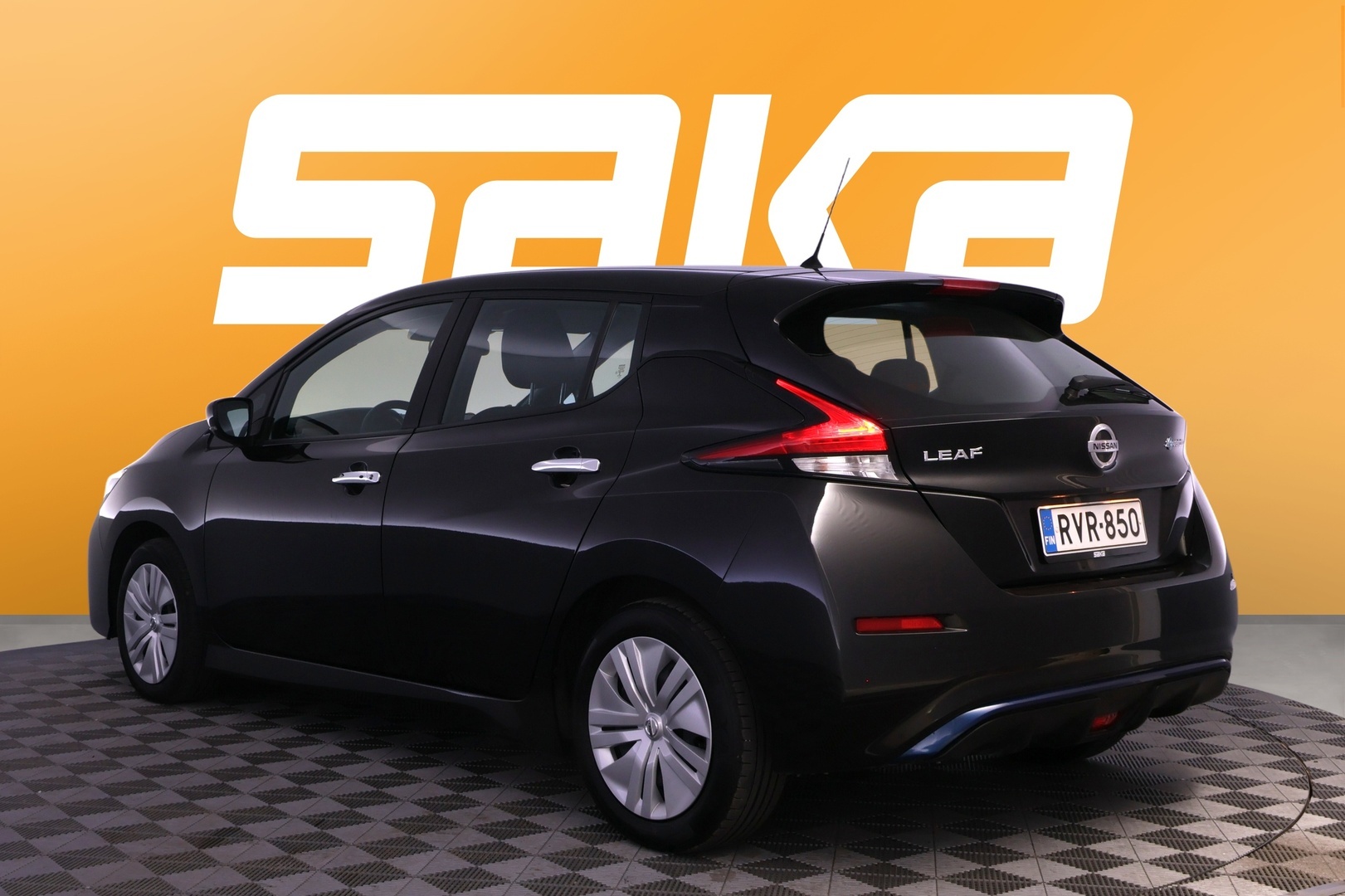 NISSAN LEAF 2022