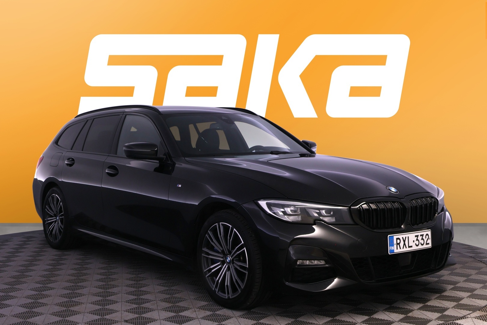 BMW 330 2021