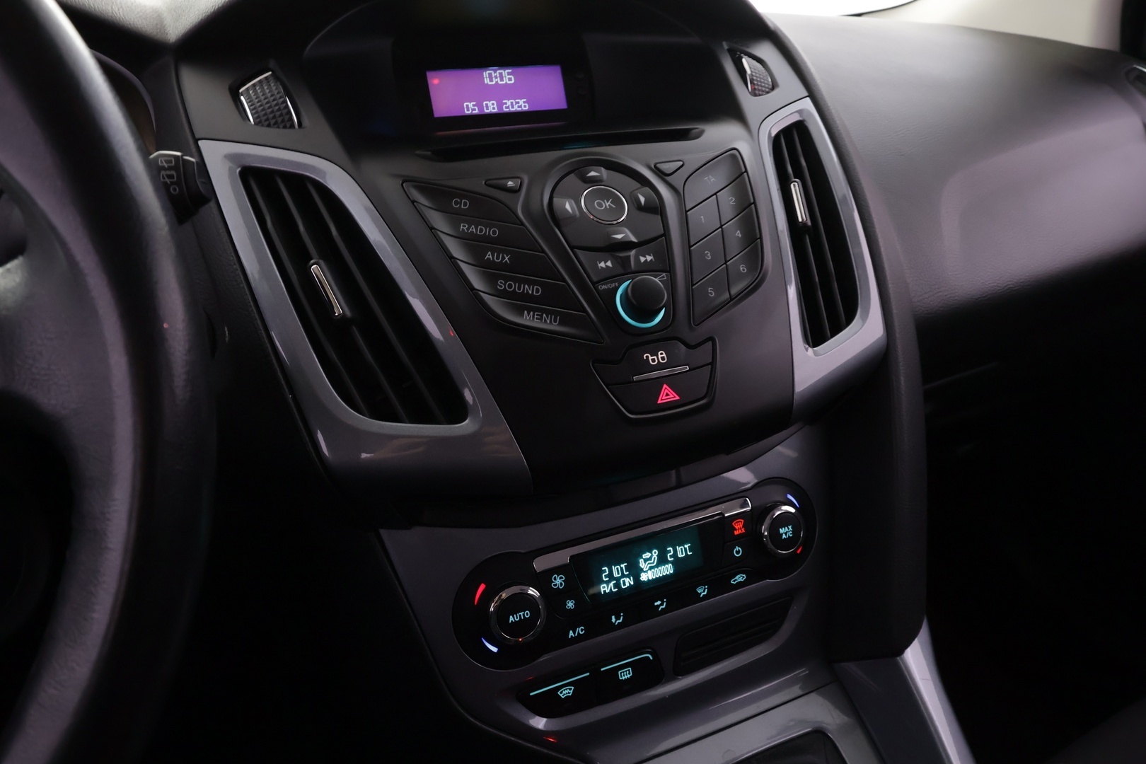 FORD Focus 2012