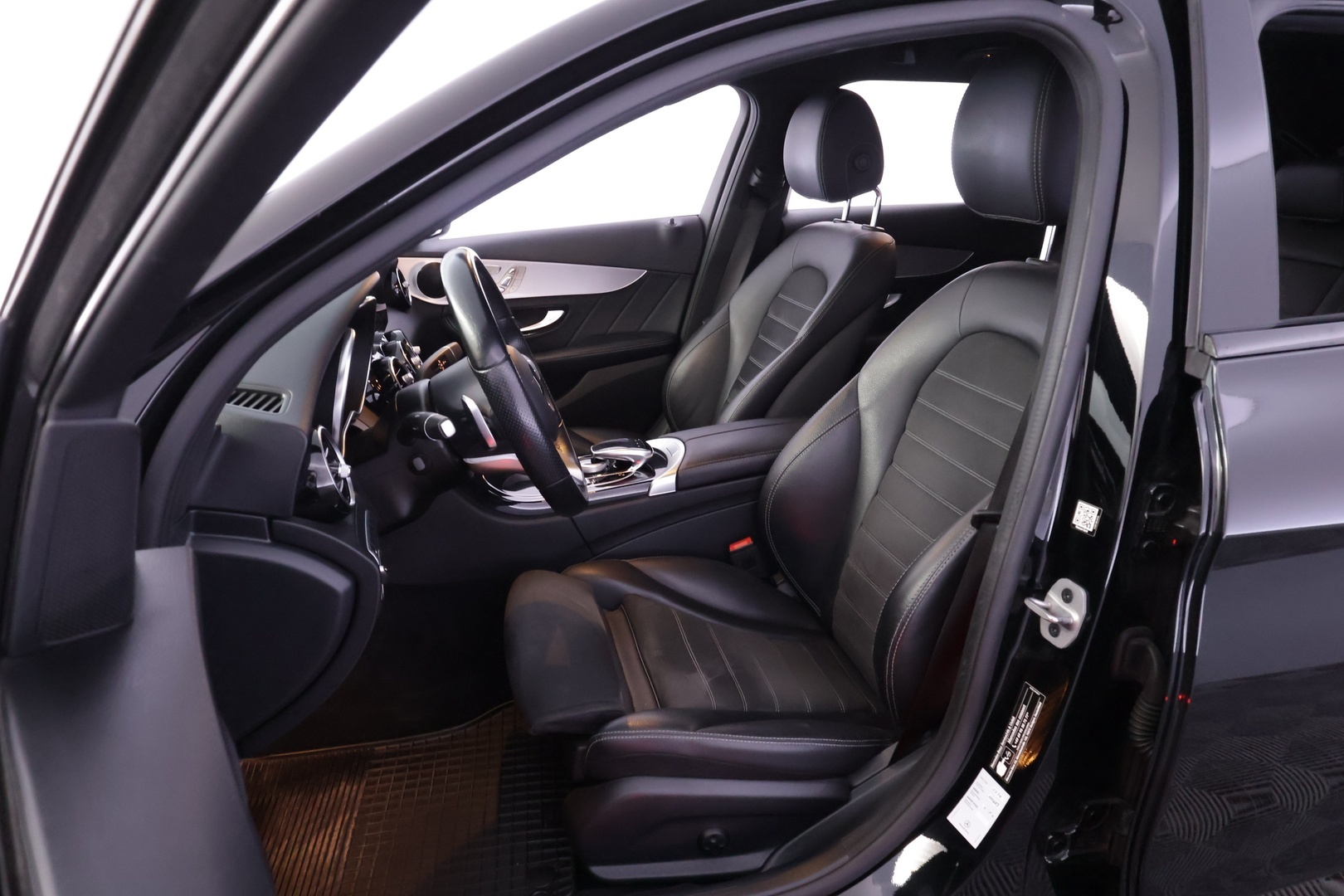 MERCEDES-BENZ C 2021