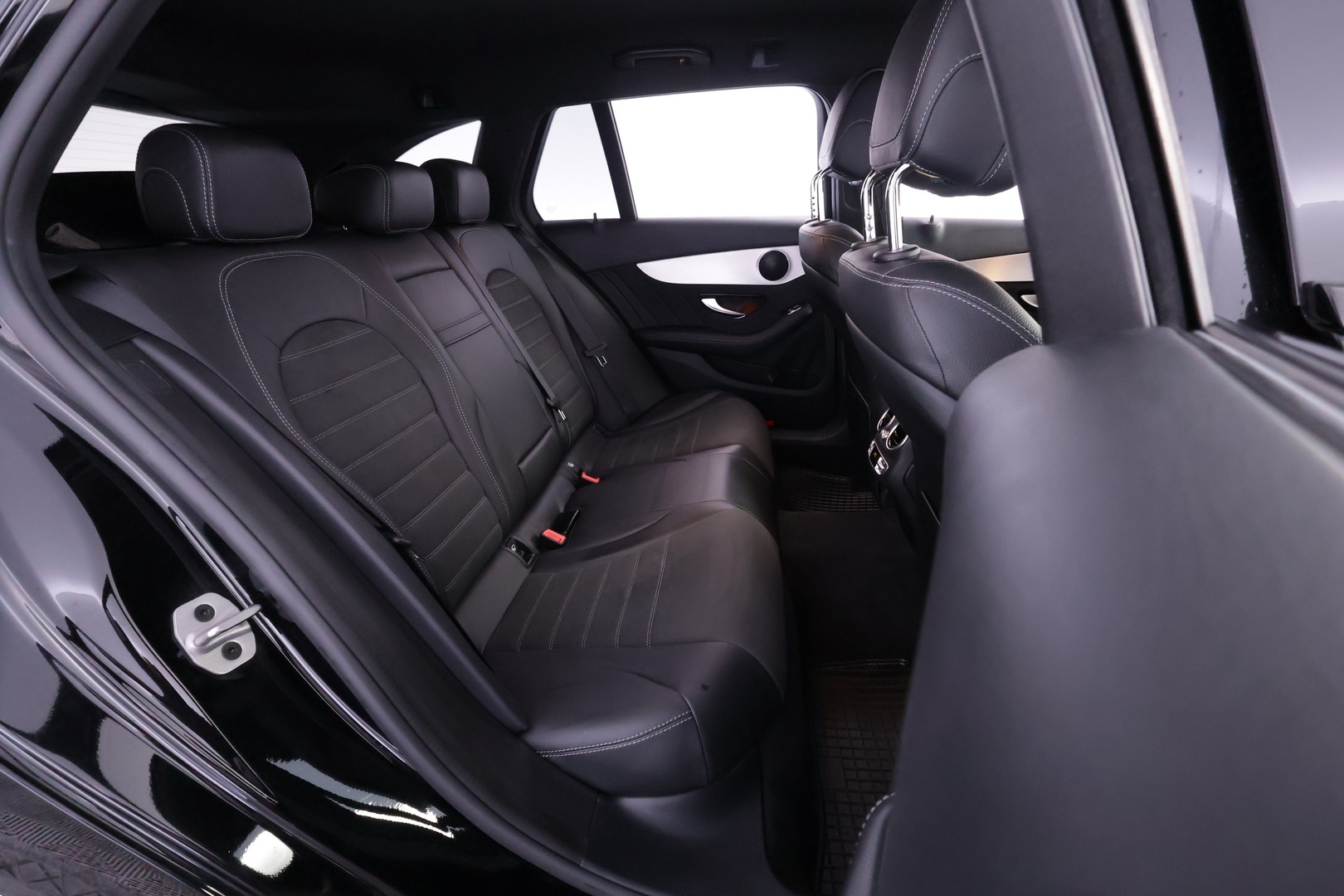 MERCEDES-BENZ C 2021