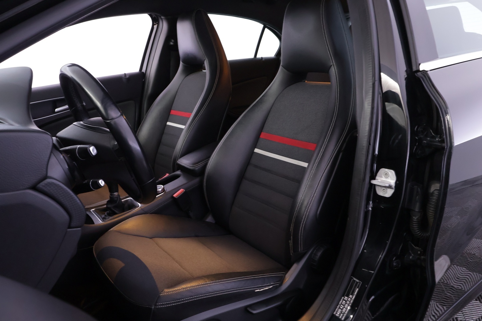 MERCEDES-BENZ A 2013