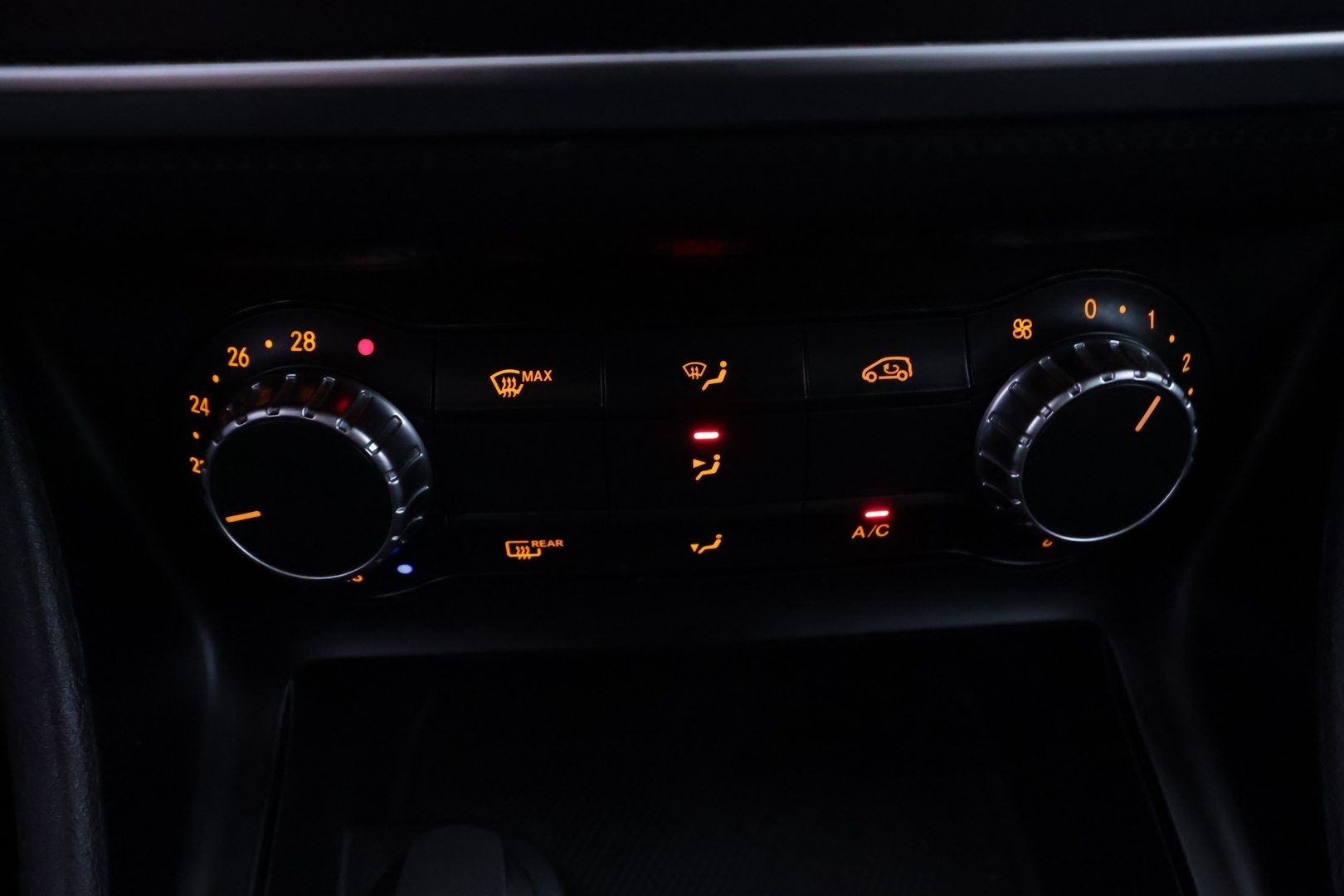 MERCEDES-BENZ A 2013