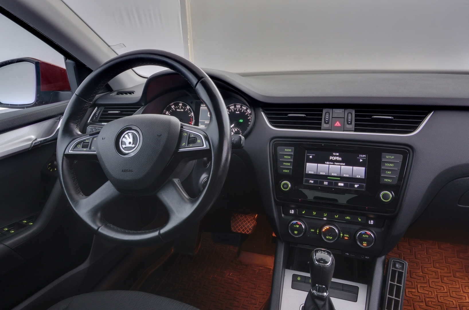 SKODA Octavia 2014