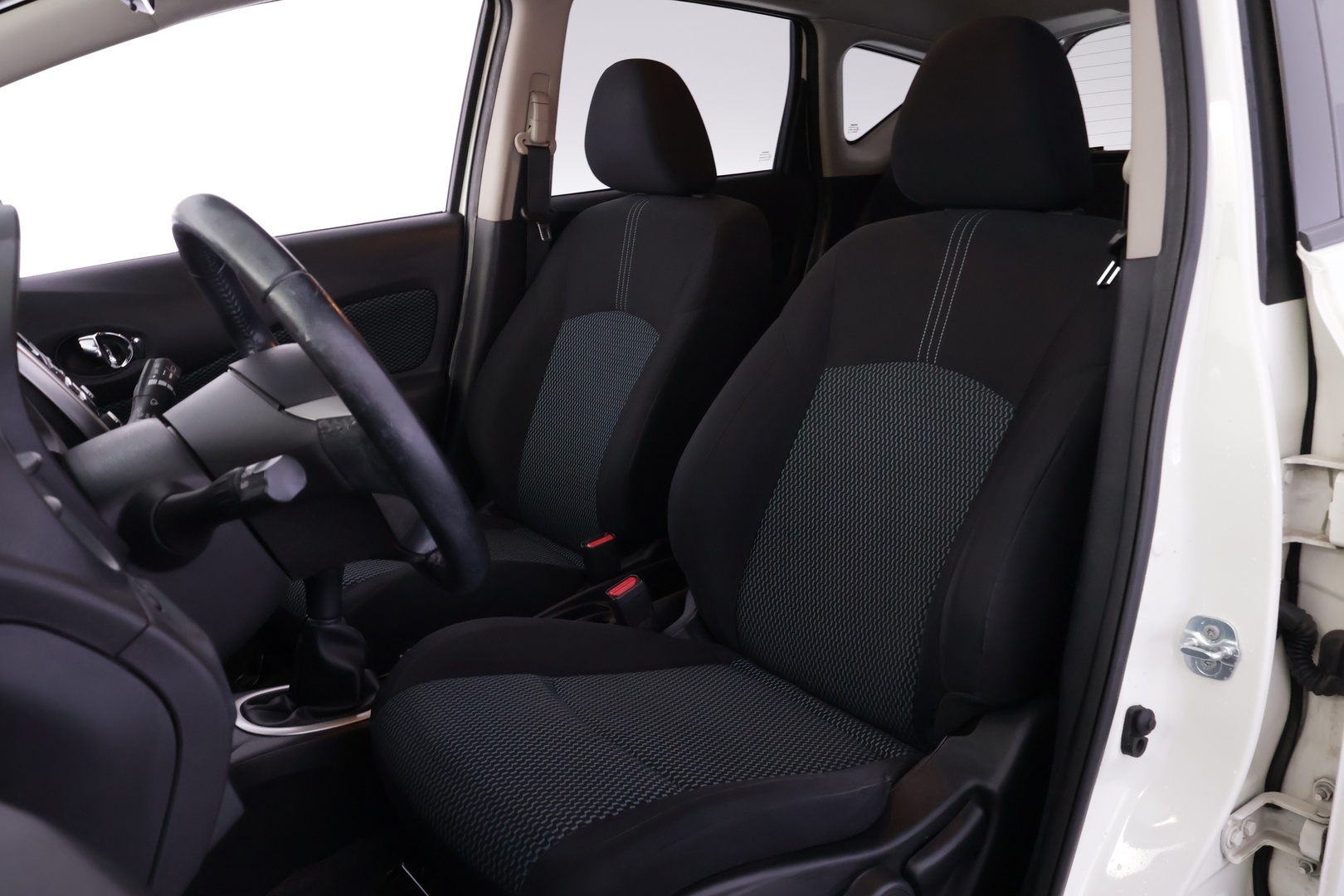 NISSAN Note 2016