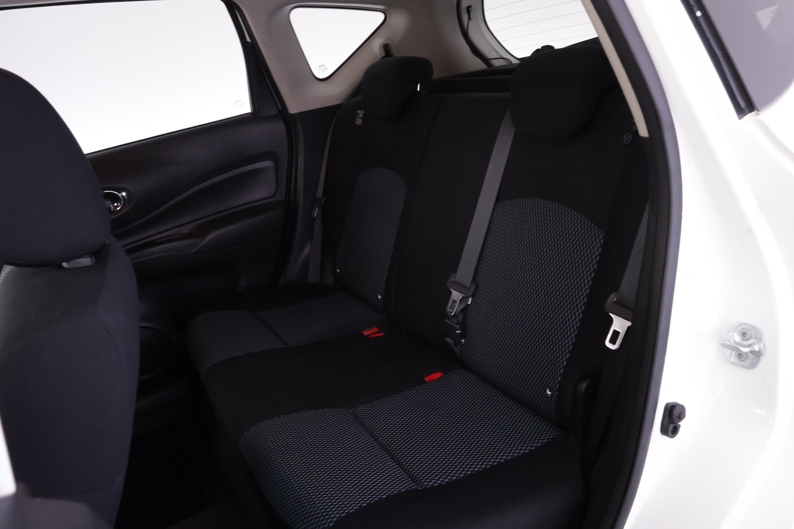 NISSAN Note 2016
