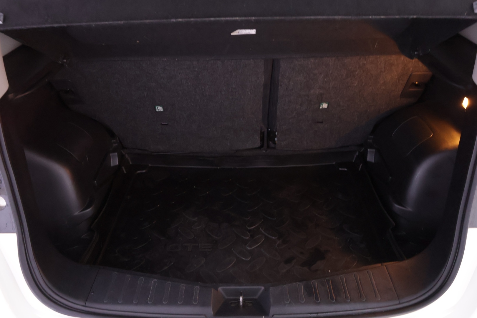 NISSAN Note 2016