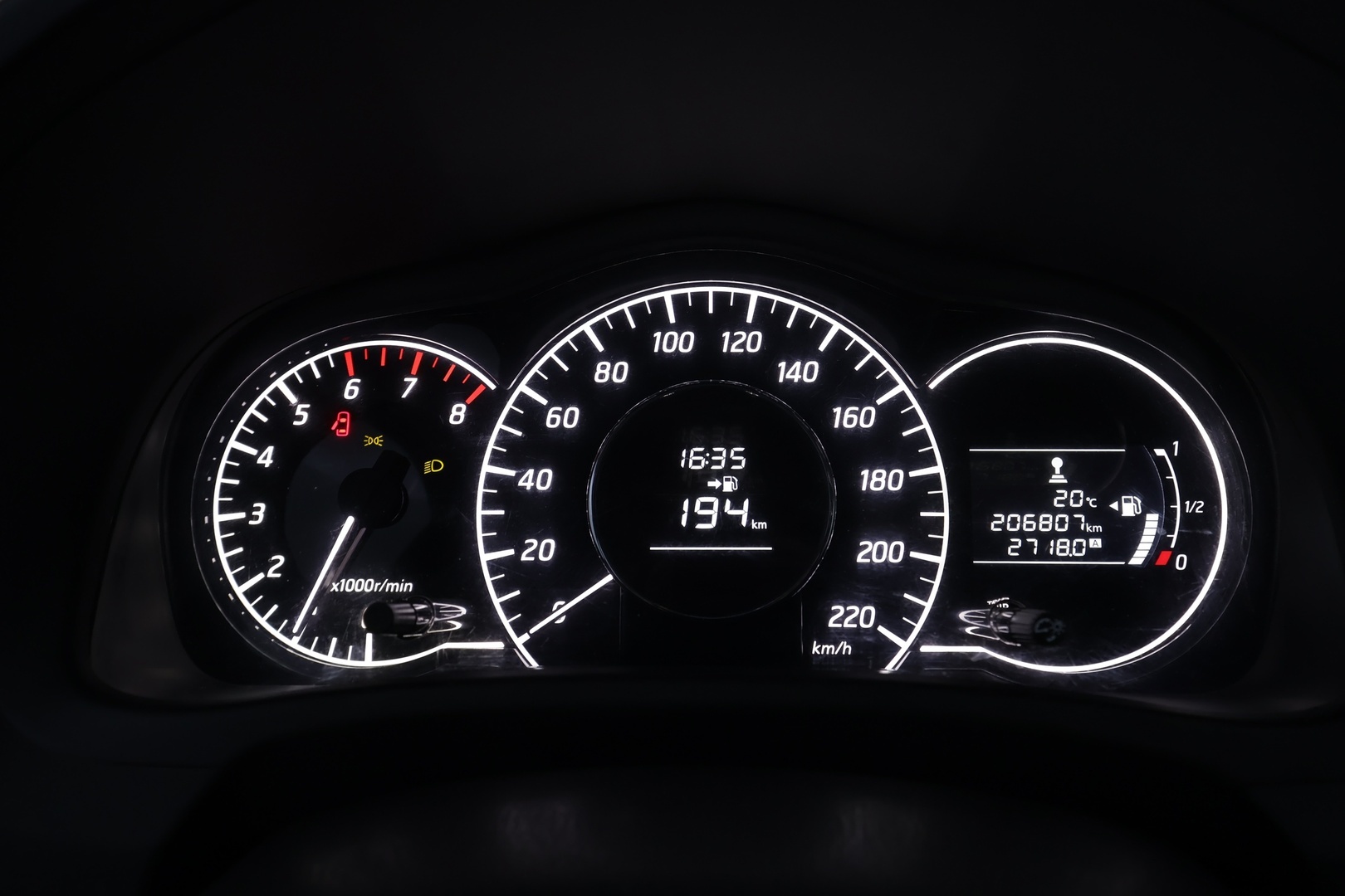 NISSAN Note 2016