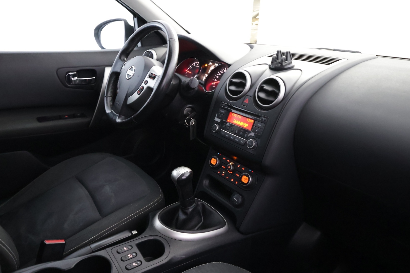 NISSAN Qashqai 2011