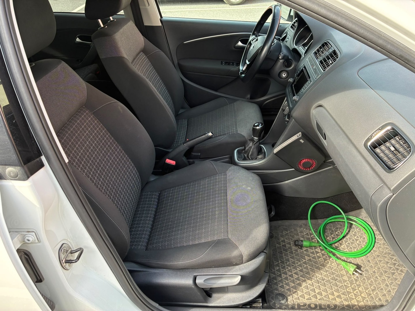 VOLKSWAGEN Polo 2017