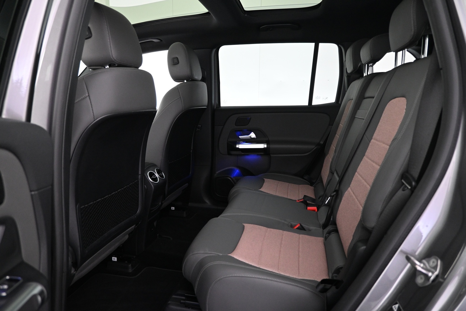 MERCEDES-BENZ EQB 2022