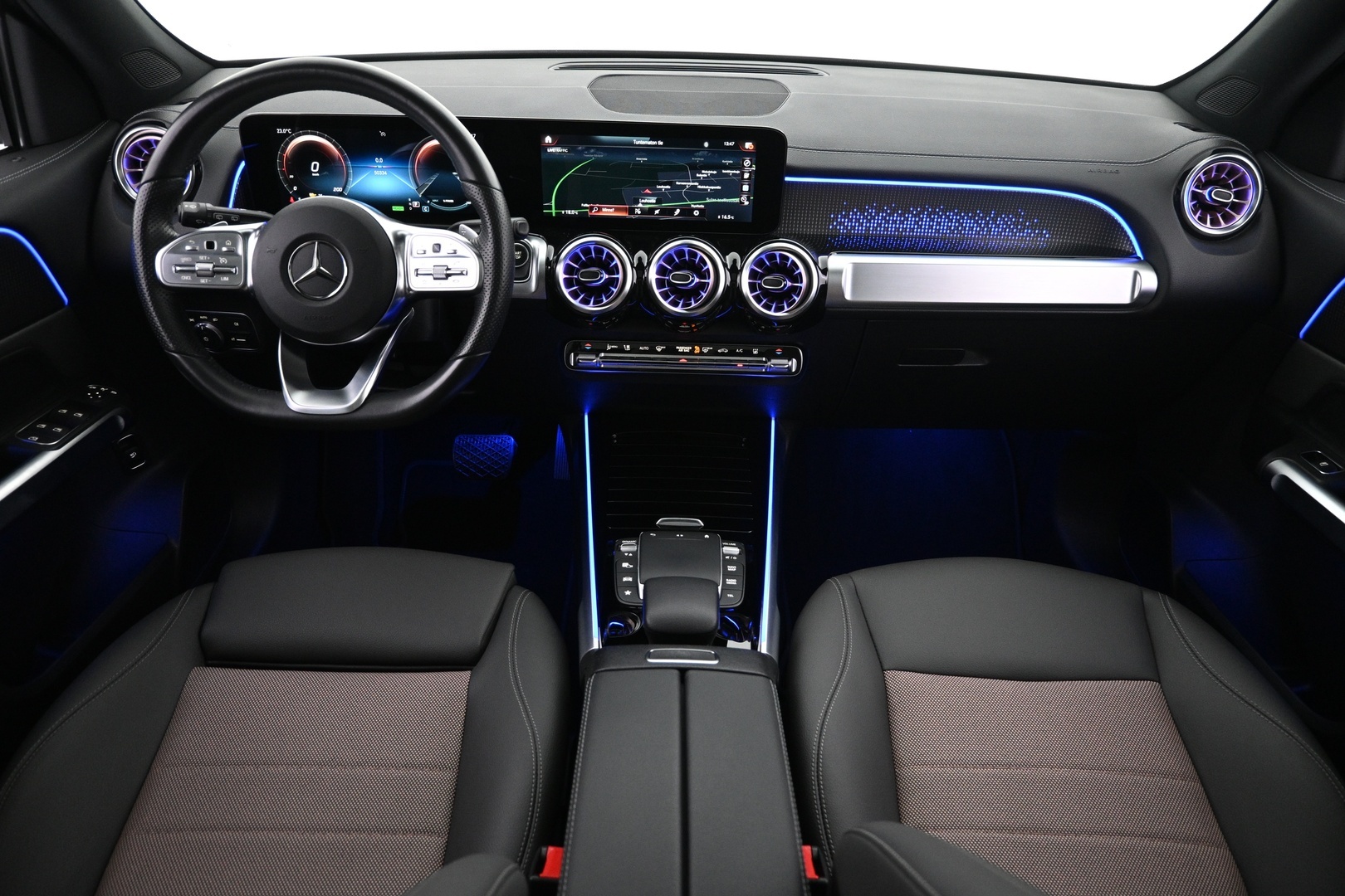 MERCEDES-BENZ EQB 2022