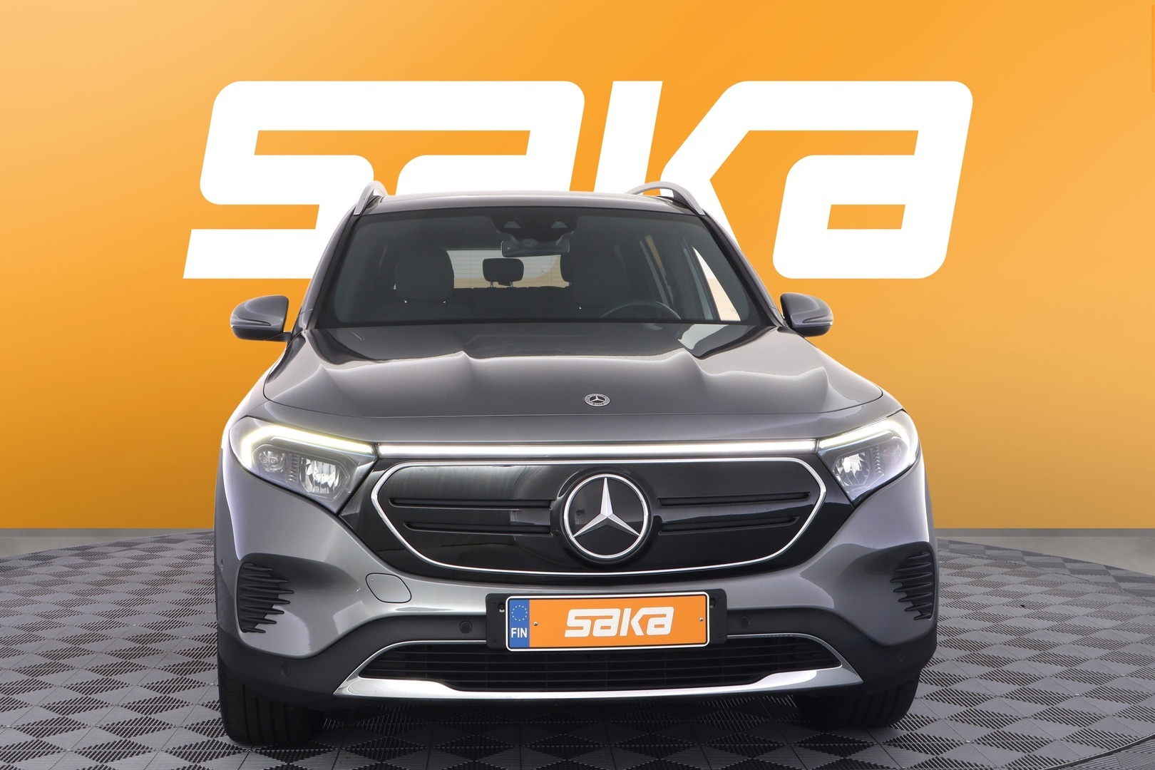 MERCEDES-BENZ EQB 2022