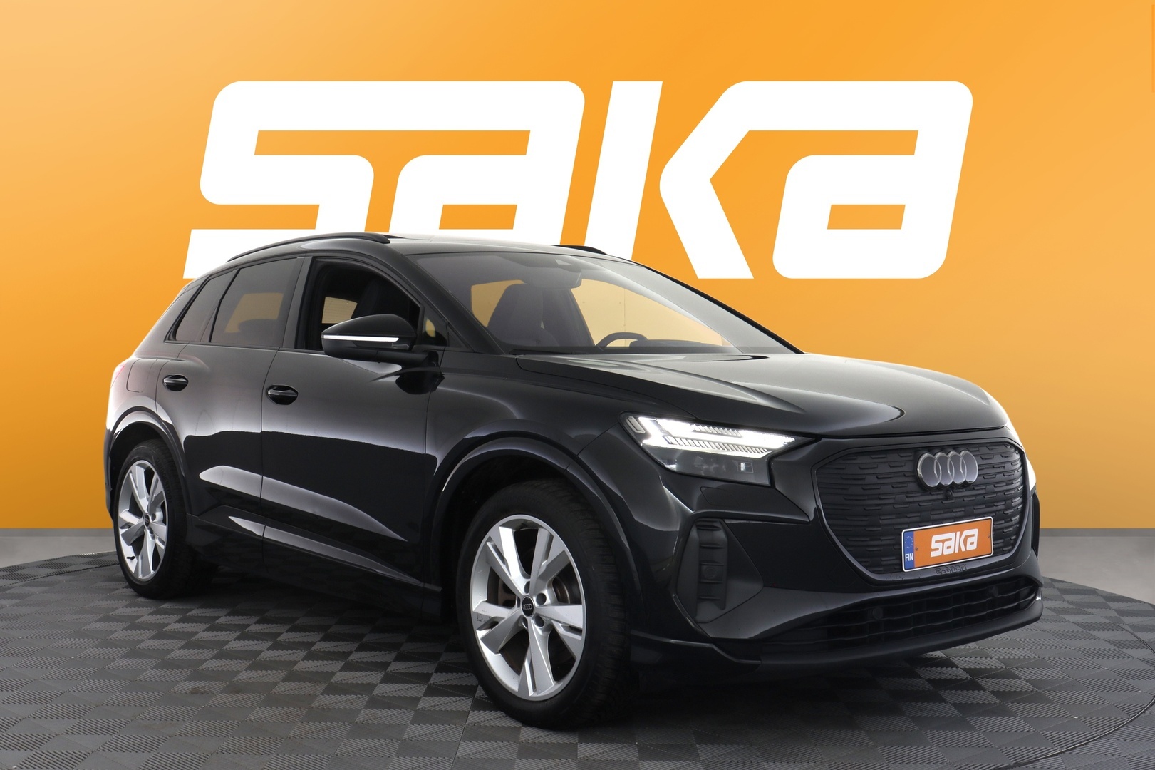 AUDI Q4 e-tron 2024