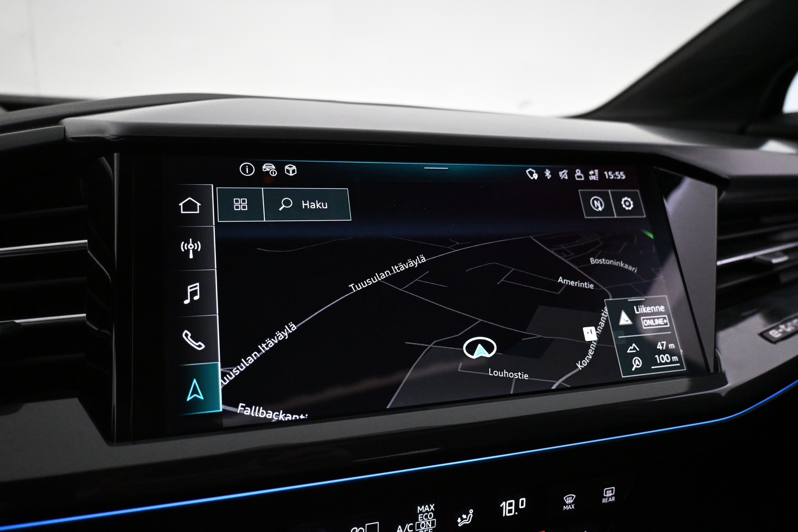 AUDI Q4 e-tron 2024