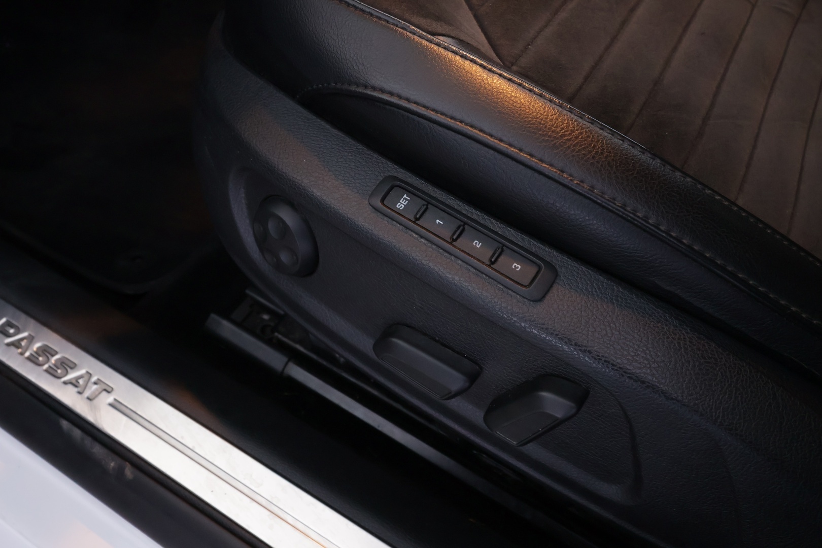 VOLKSWAGEN Passat 2013