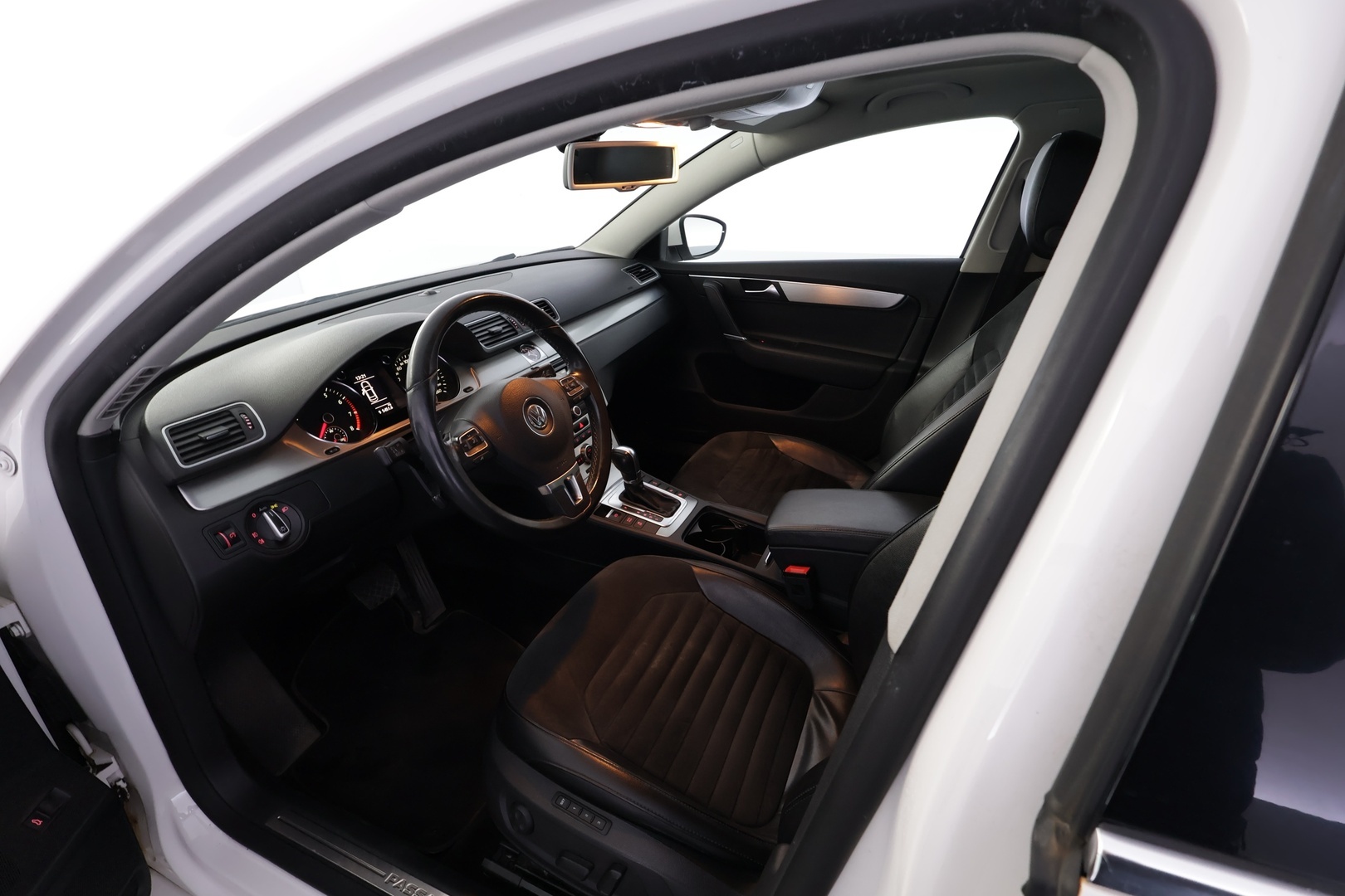 VOLKSWAGEN Passat 2013