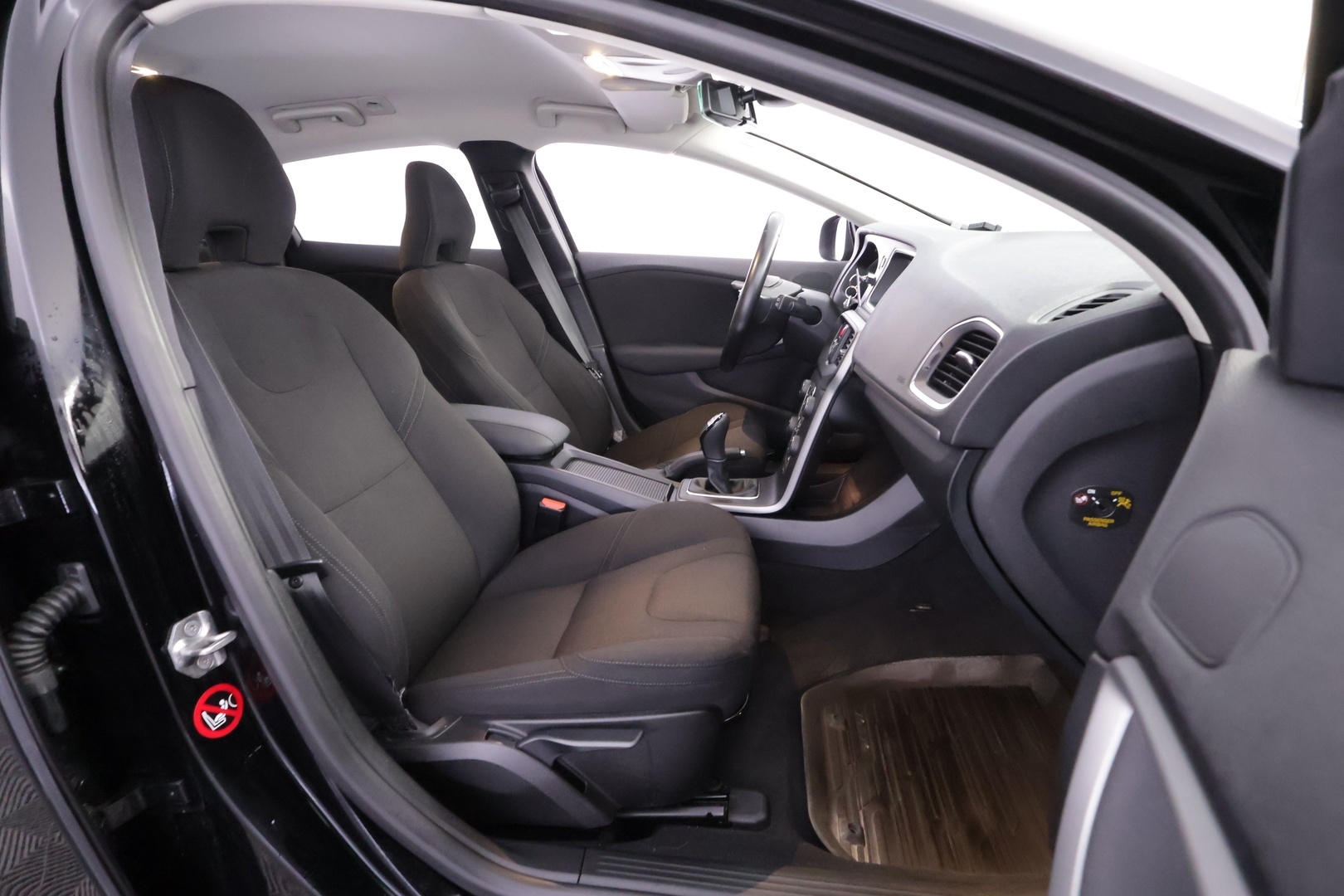 VOLVO V40 2014