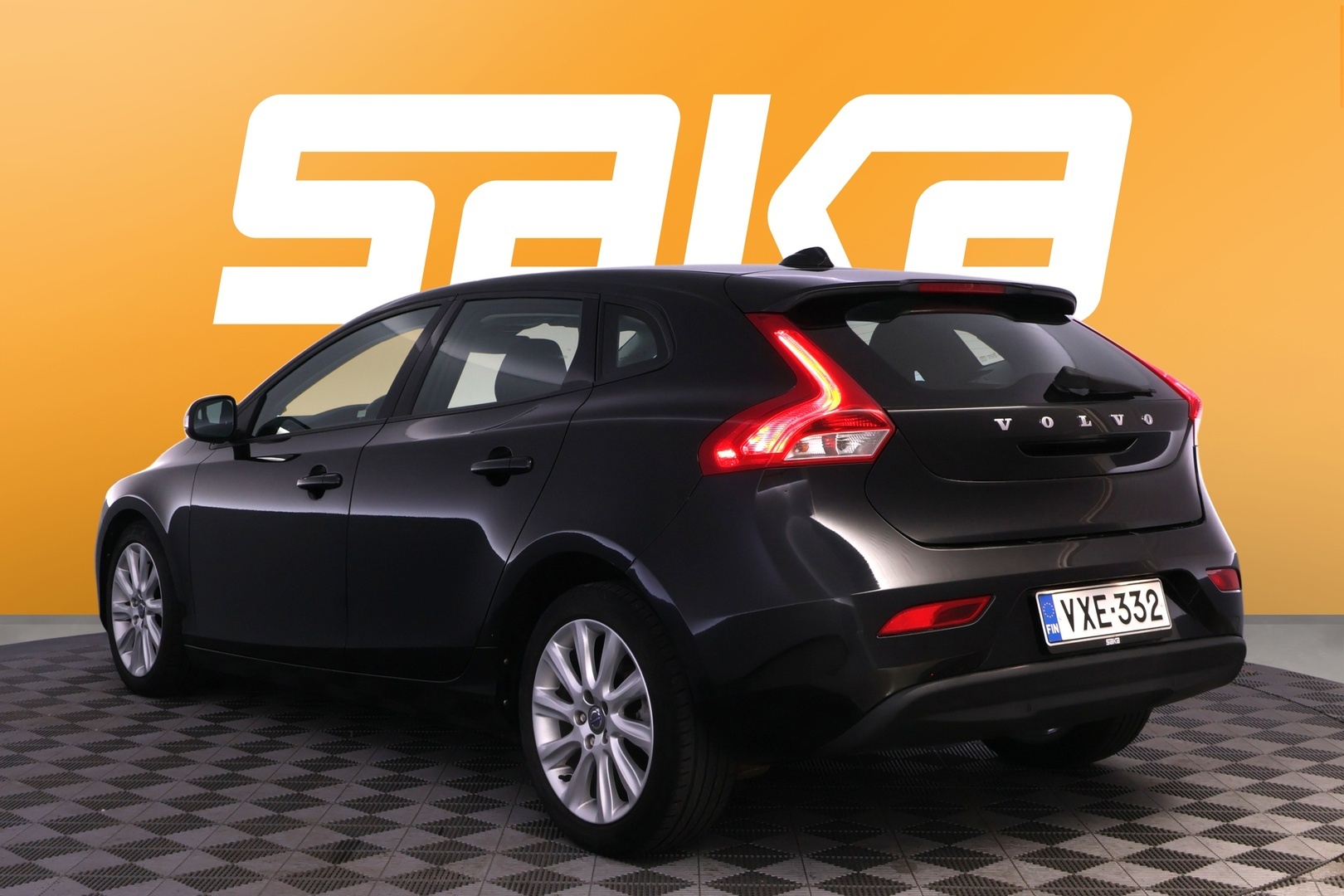 VOLVO V40 2014