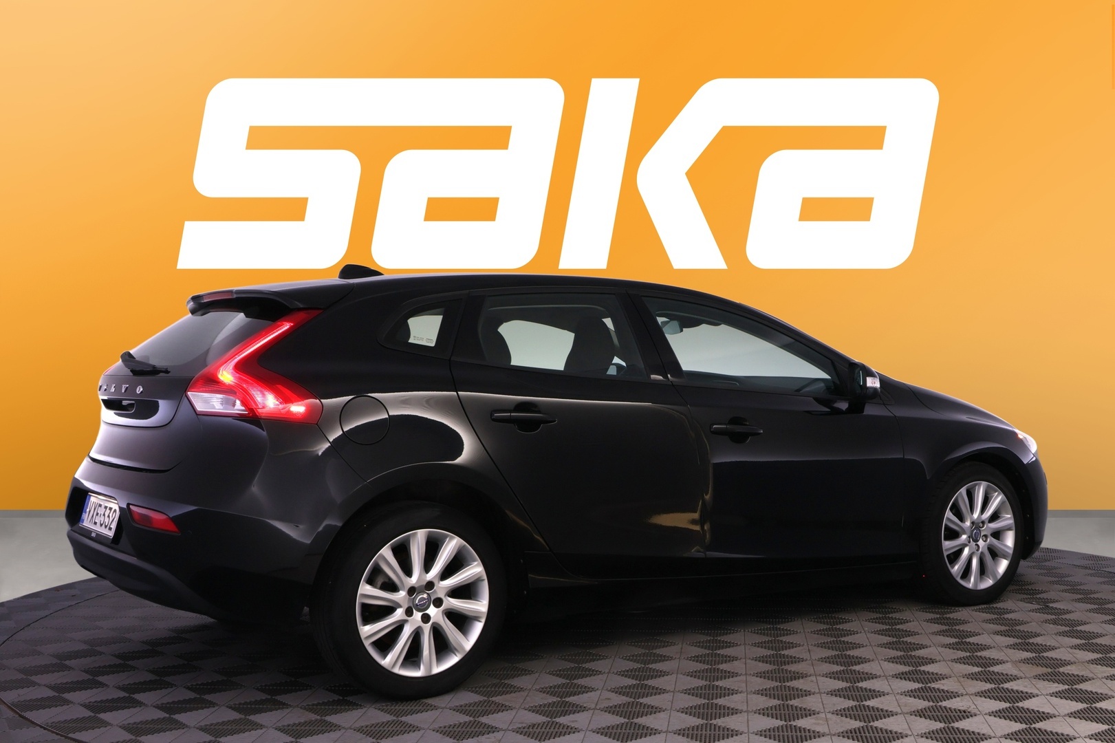 VOLVO V40 2014
