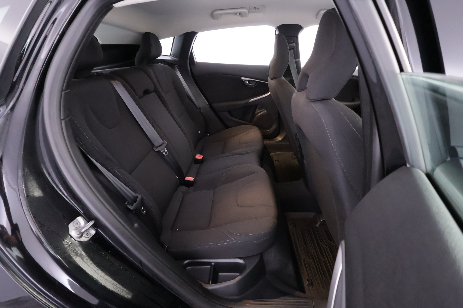 VOLVO V40 2014