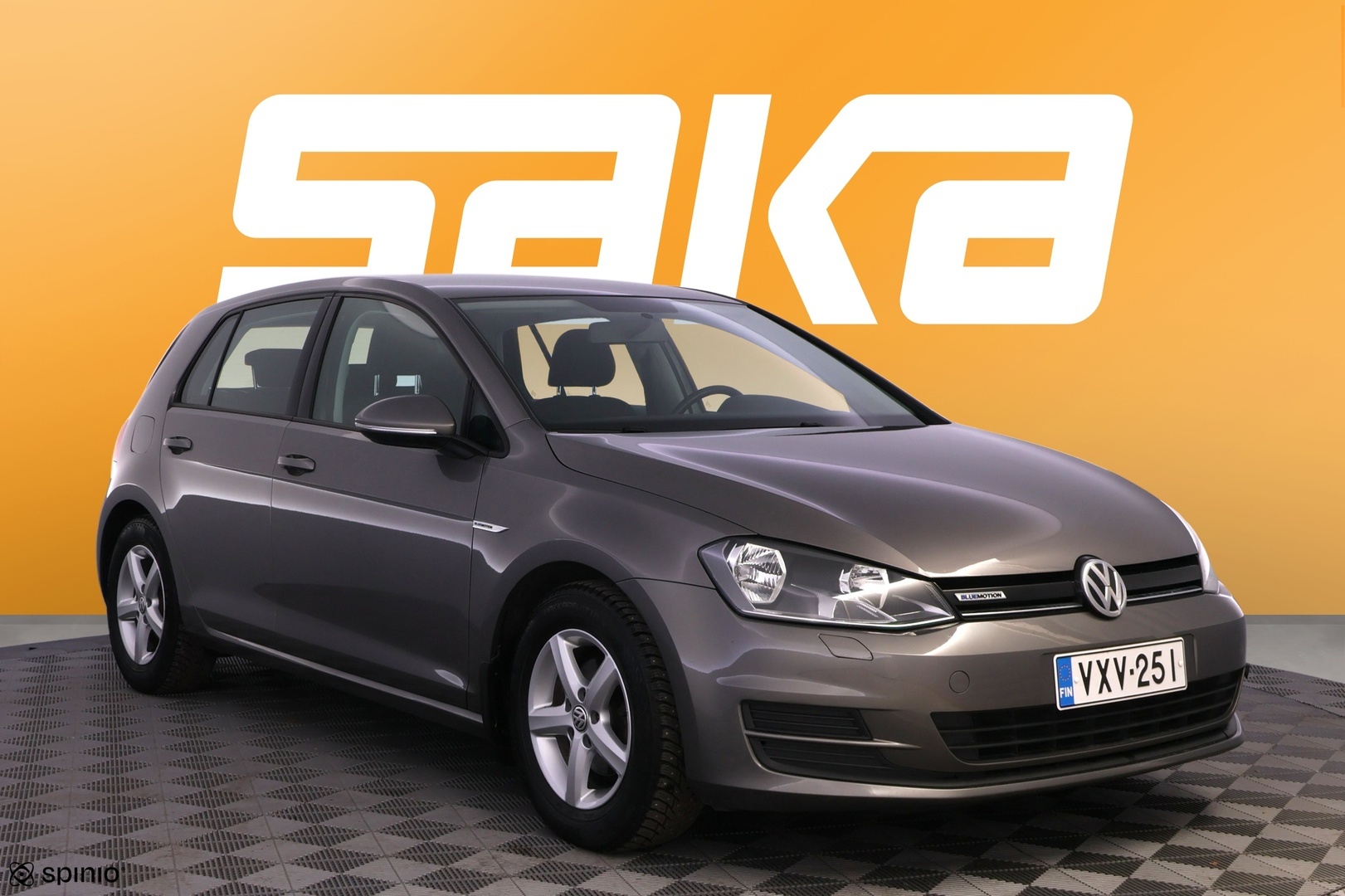 VOLKSWAGEN Golf 2016