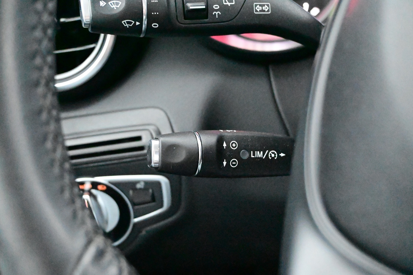 MERCEDES-BENZ C 2016