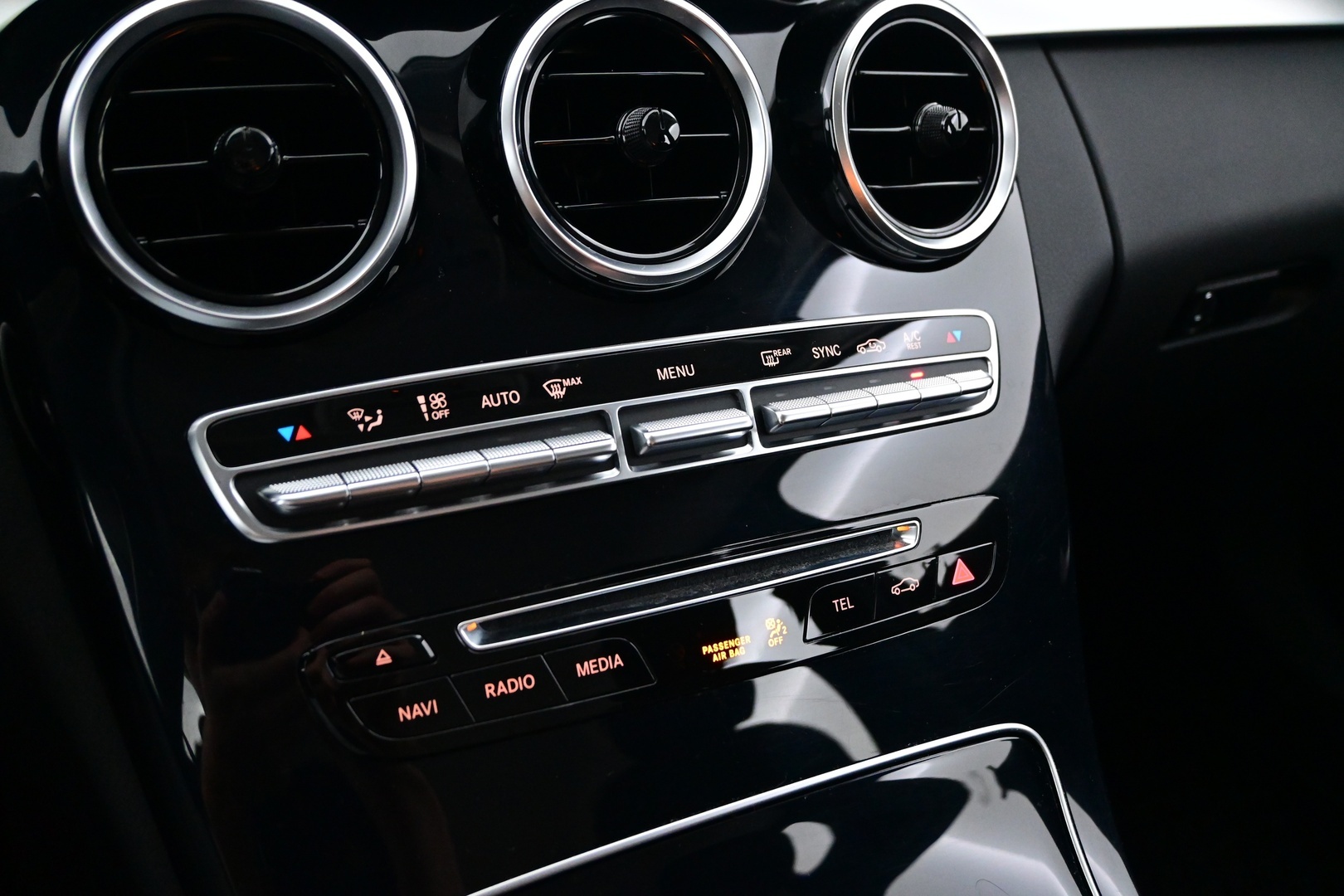 MERCEDES-BENZ C 2016