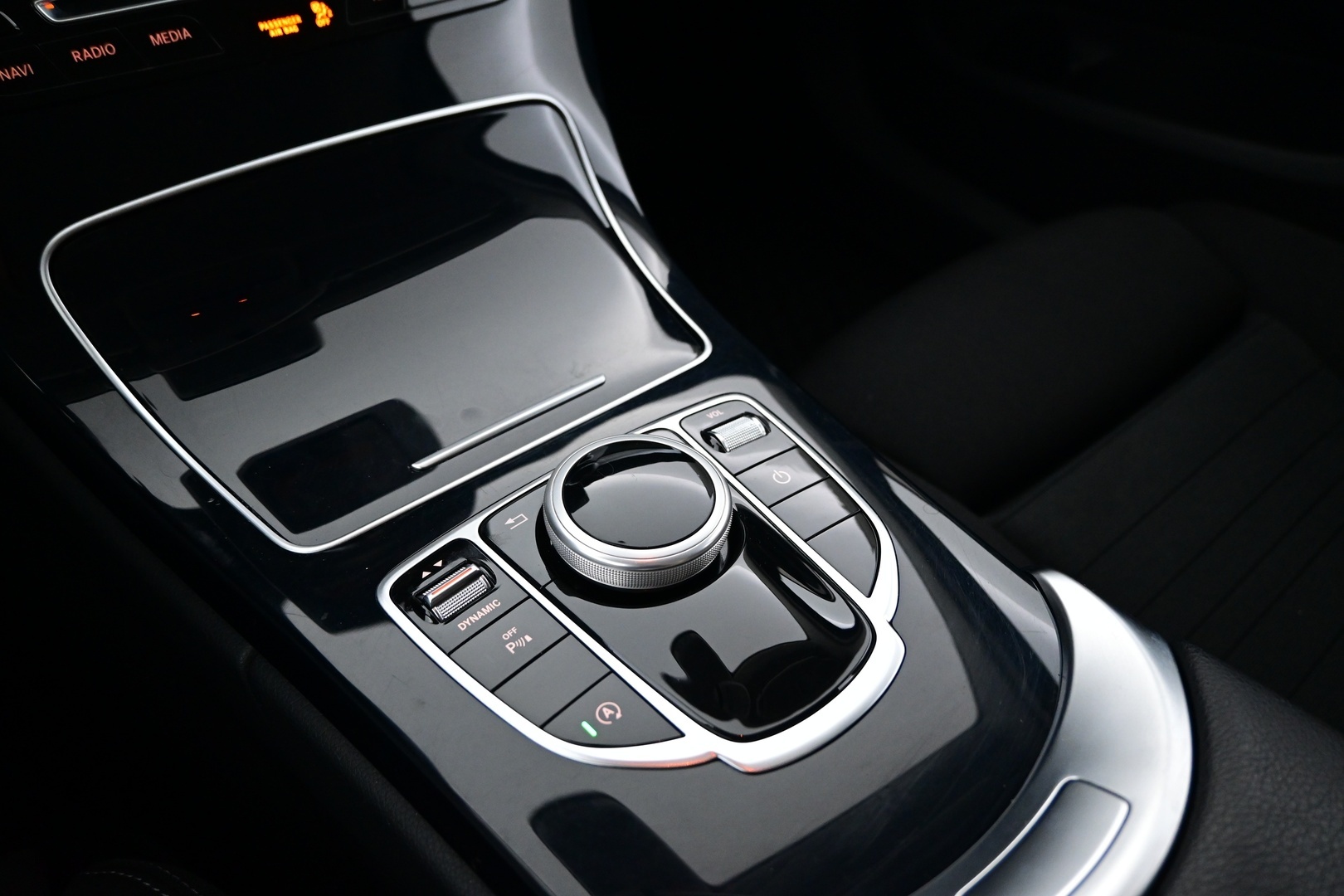 MERCEDES-BENZ C 2016