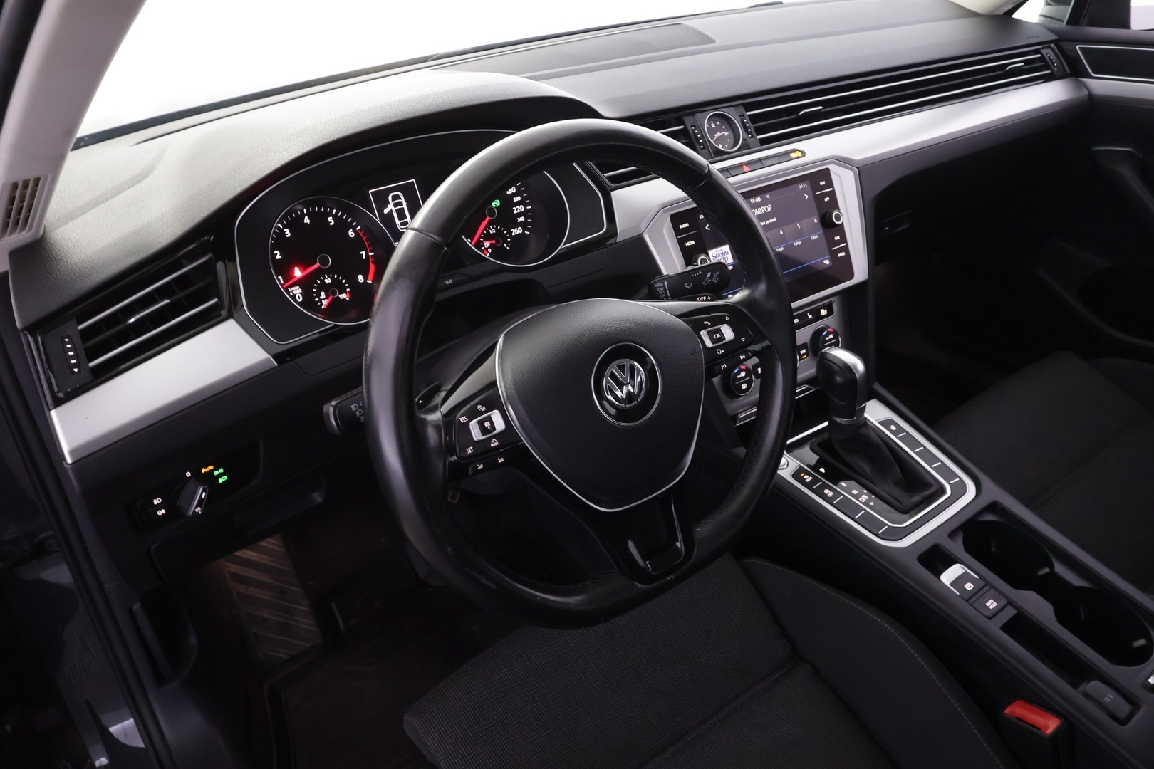 VOLKSWAGEN Passat 2018