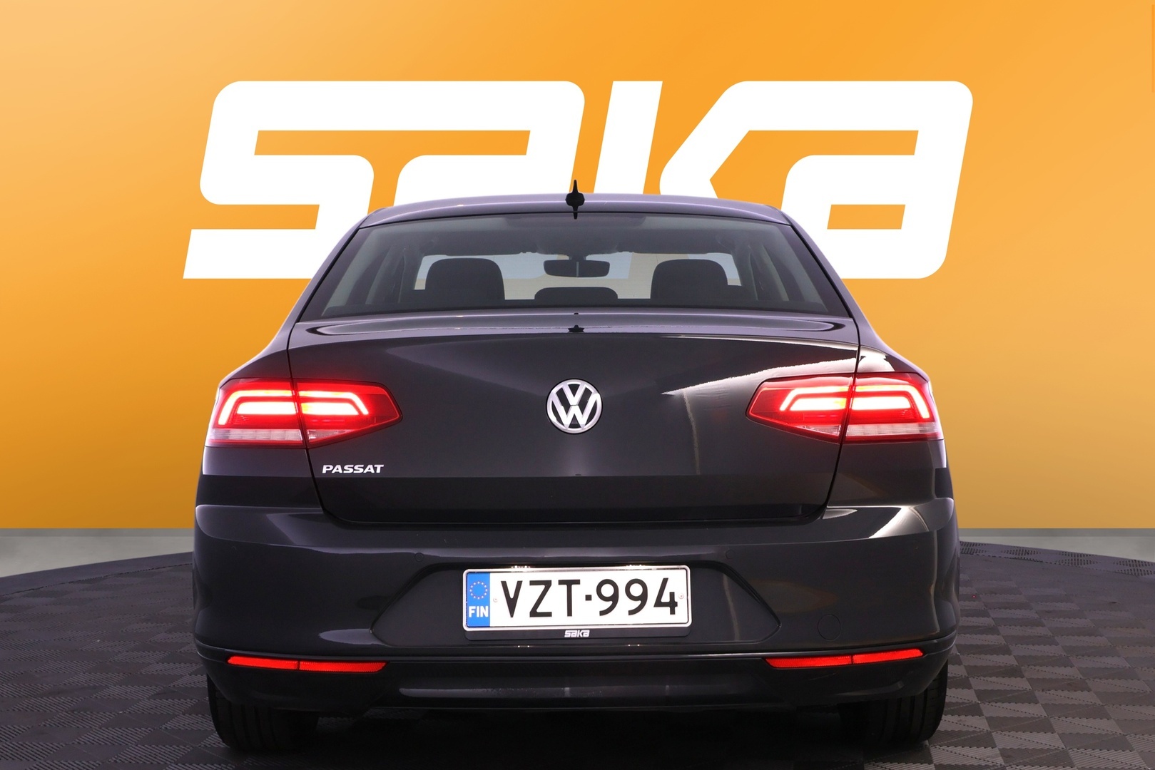 VOLKSWAGEN Passat 2018