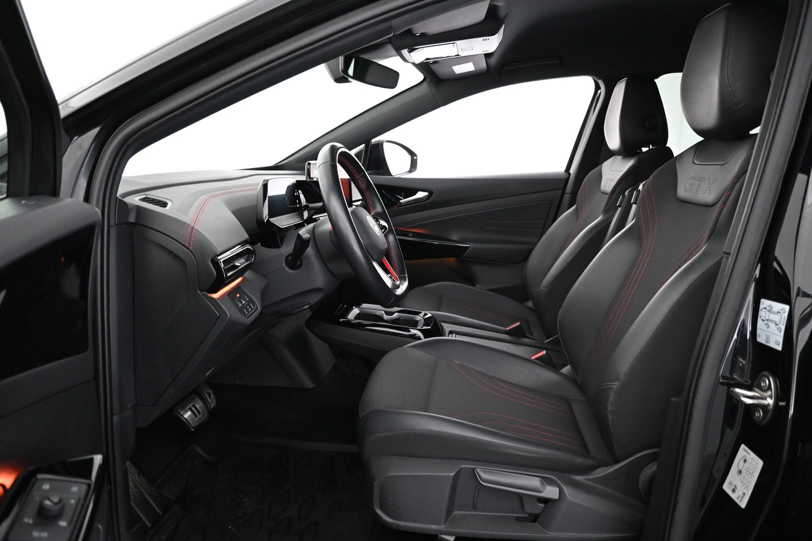 VOLKSWAGEN ID.4 2024