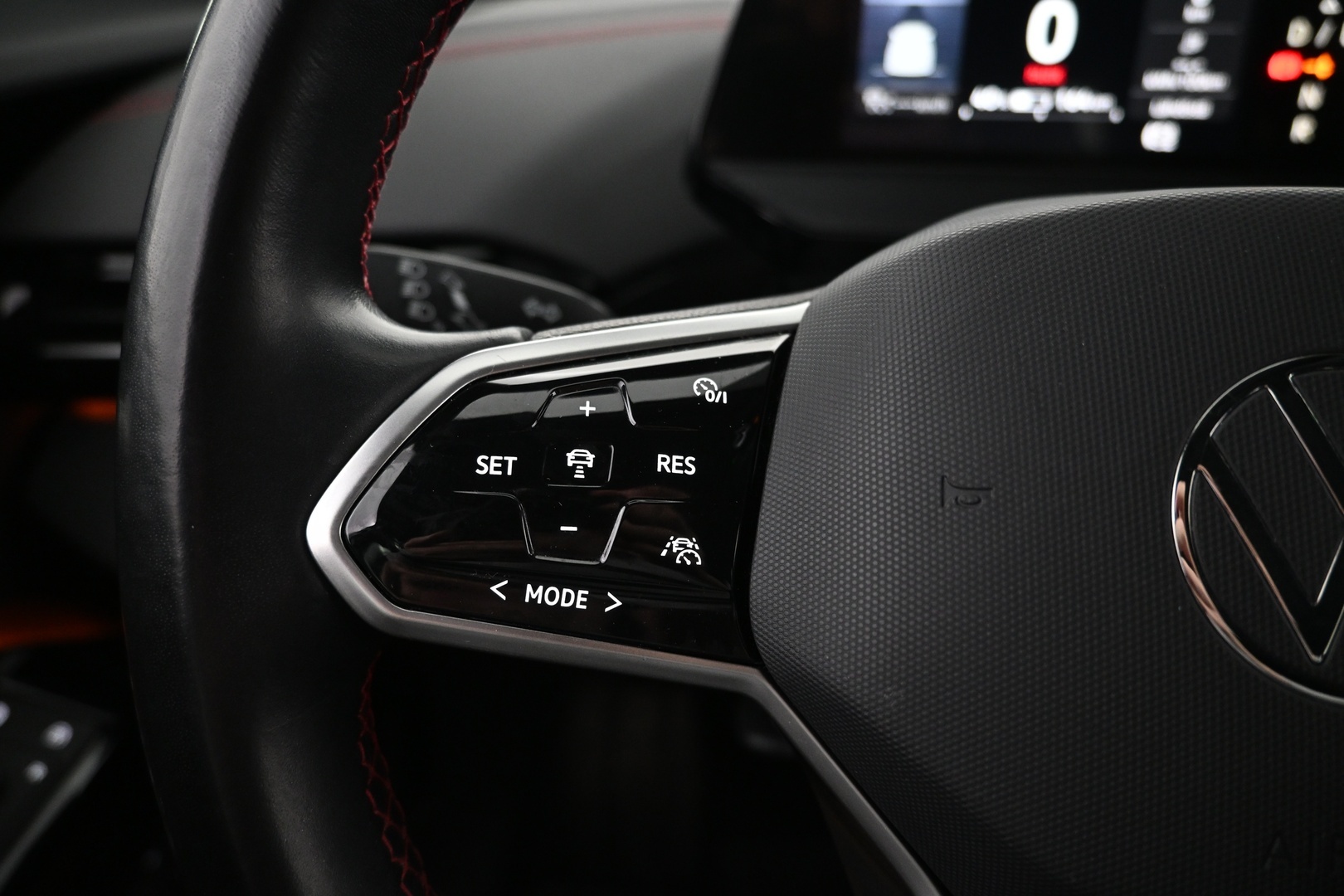 VOLKSWAGEN ID.4 2024