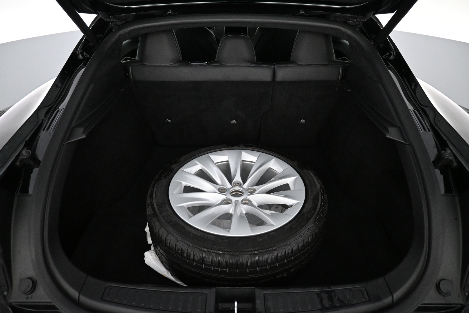 TESLA Model S 2019