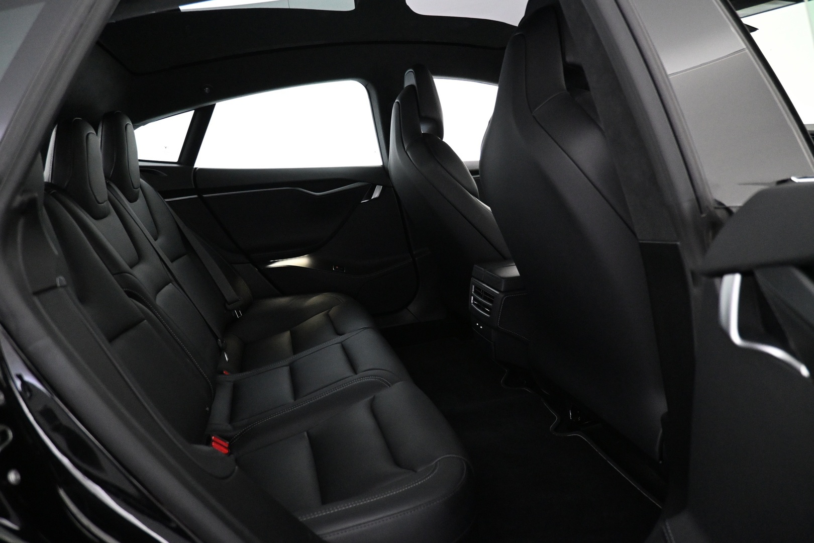 TESLA Model S 2019